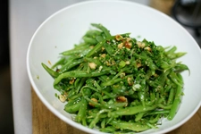 Taze Fasulye Salatası Tarifi ve Malzemeleri