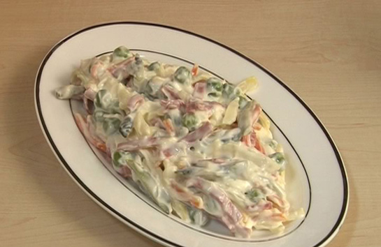 İtalyan Salatası Tarifi ve Malzemeleri