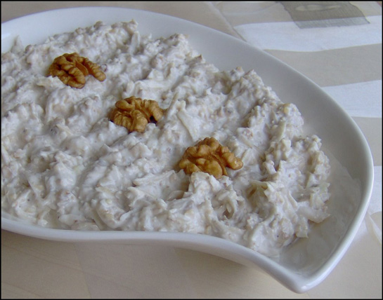 Kereviz Salatası Tarifi ve Malzemeleri