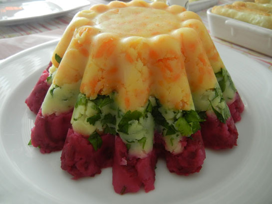 Üç Renkli Salata Tarifi ve Malzemeleri